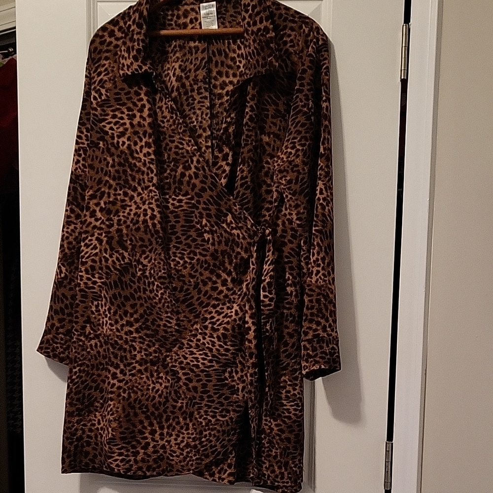 Time and Tru Leopard Print Top